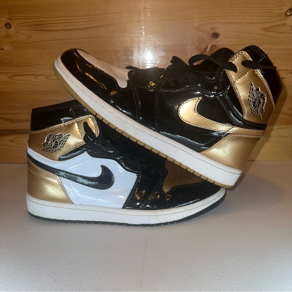 Air Jordan 1 Retro OG NRG High Top Gold Toe Shoes Size 11( No Box)